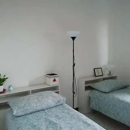 Pensjonat Su Domus De Corinne *