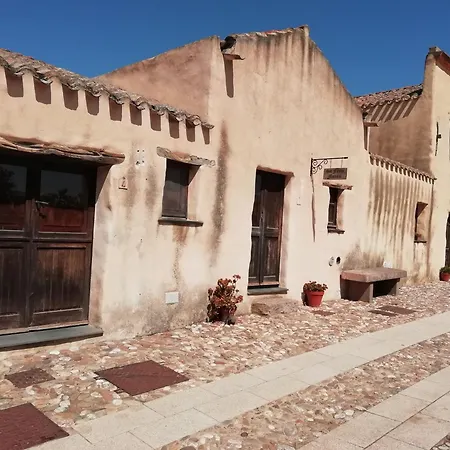 Maison d'hôtes Su Domus De Corinne