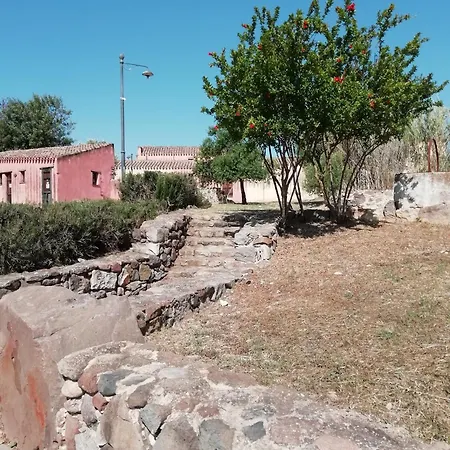 Casa de hóspedes Su Domus De Corinne *